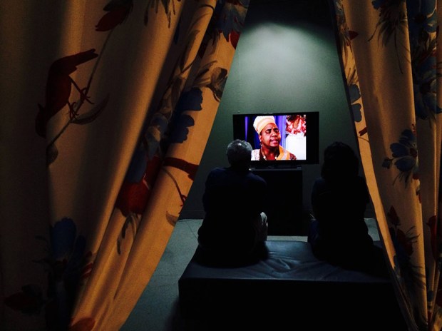 Ago-artes-visuais-fotografia-Roberta Guimaraes-candomblé